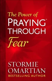 Fear paperback The Power of Praying Through Fear (Paperback)